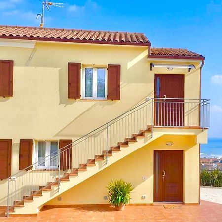 Casa Vacanze Con Vista Mare E Giardino - Amanecer Marzocca di Senigallia Extérieur photo