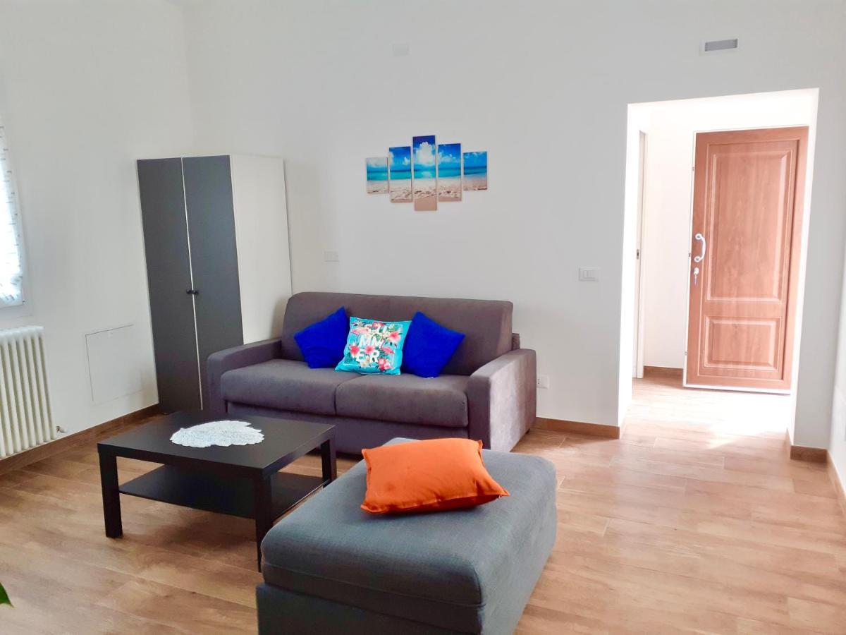 Casa Vacanze Con Vista Mare E Giardino - Amanecer Marzocca di Senigallia Extérieur photo