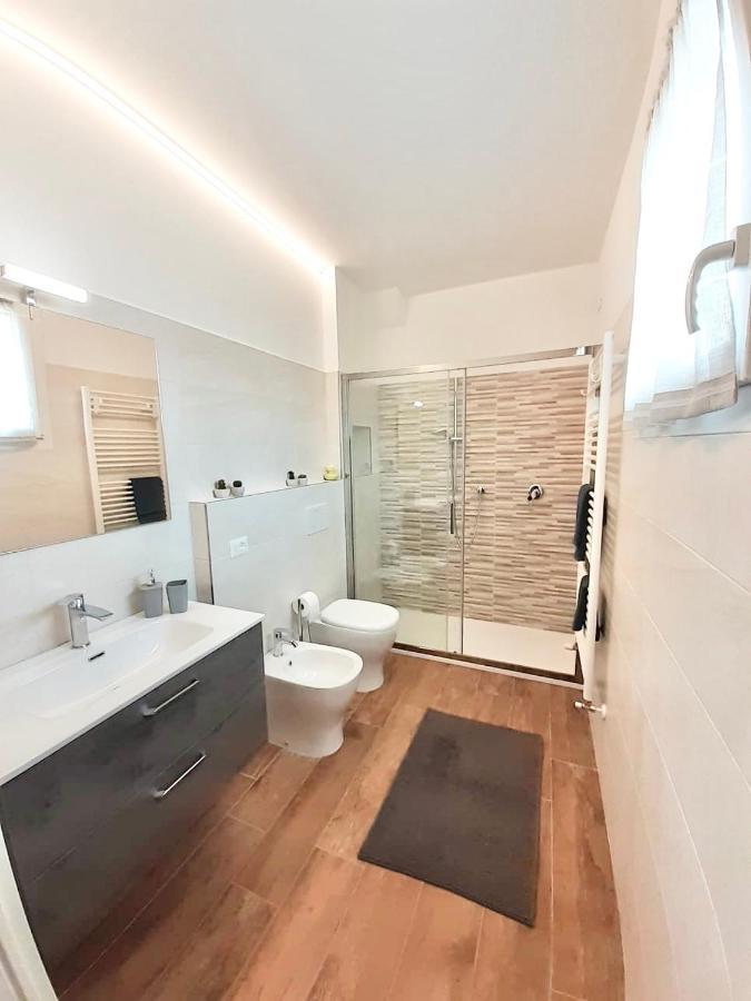 Casa Vacanze Con Vista Mare E Giardino - Amanecer Marzocca di Senigallia Extérieur photo